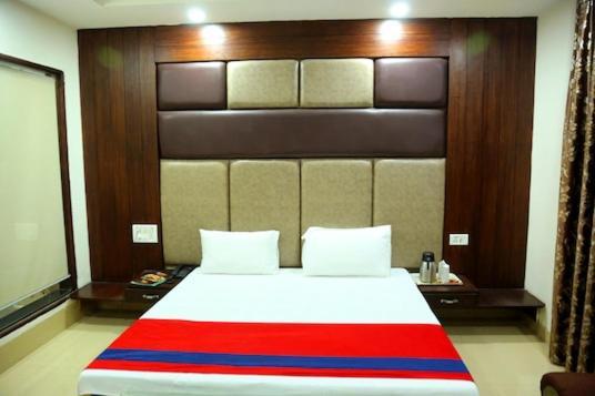 Hotel Ng Paradise Jagādhri Екстериор снимка