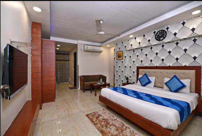 Hotel Ng Paradise Jagādhri Екстериор снимка
