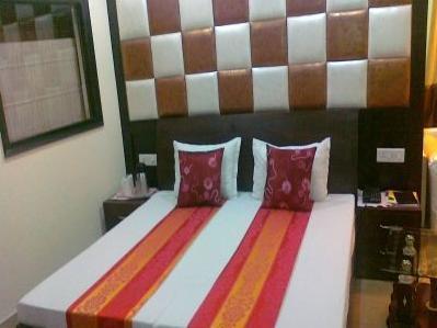 Hotel Ng Paradise Jagādhri Екстериор снимка